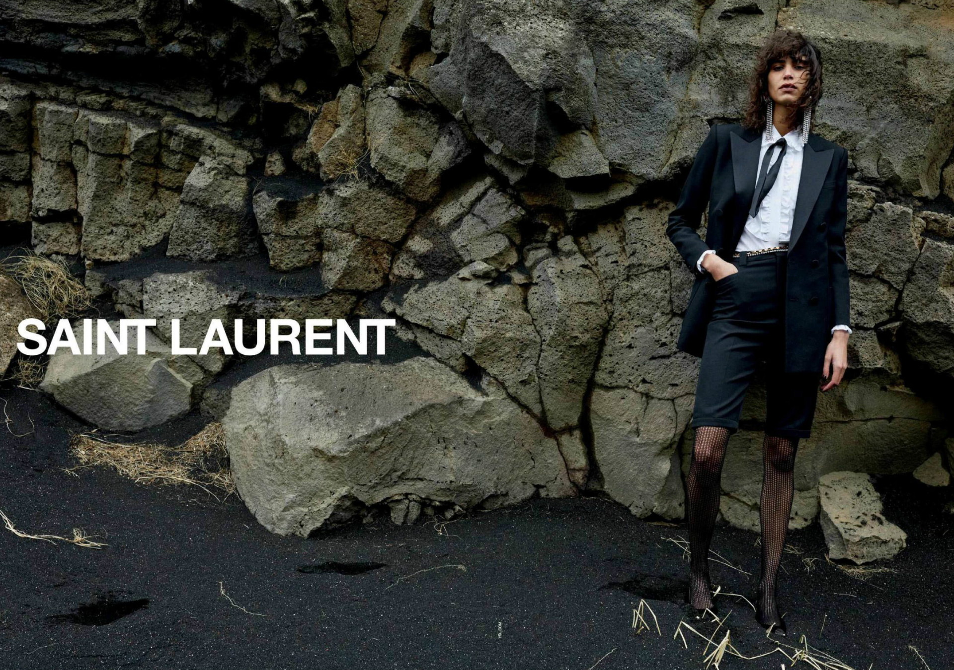 Demo title of image 33